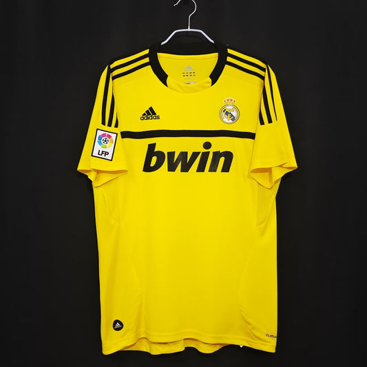 2011-2012 Real Madrid Goalkeeper Retro Kit