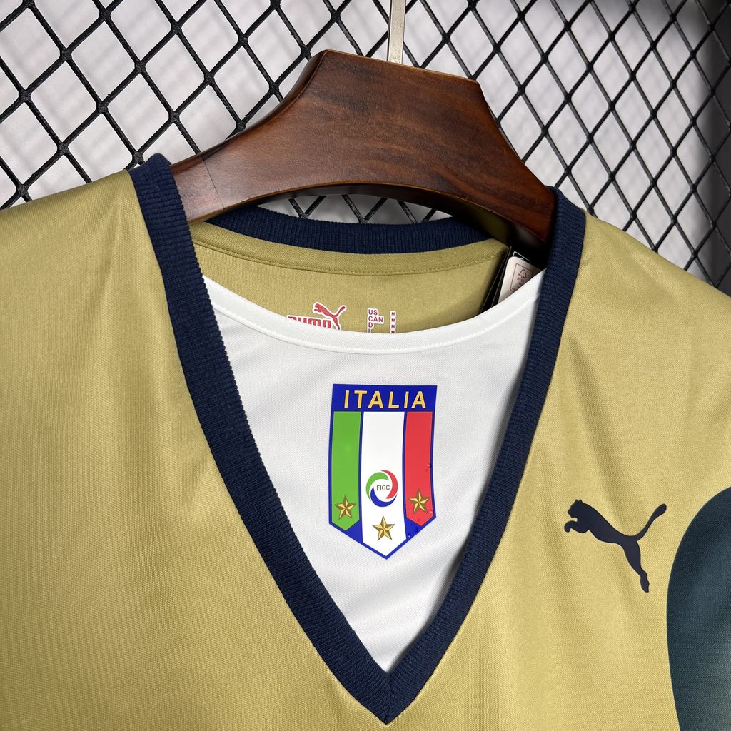 2006 Italy Goalkeeper Retro Kit