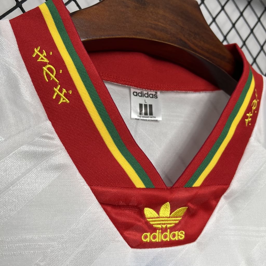 1992-1994 Portugal Away Retro Kit