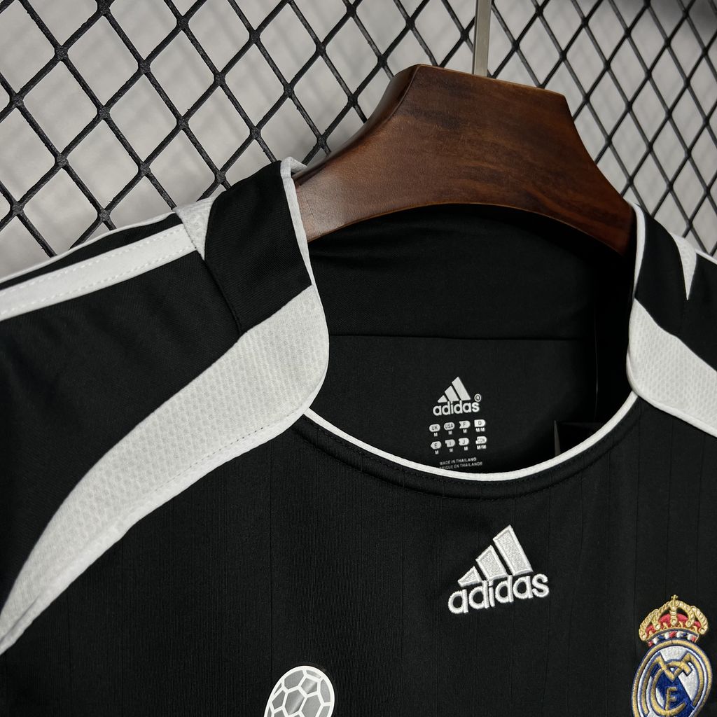 2006-2007 Real Madrid Third Retro Kit