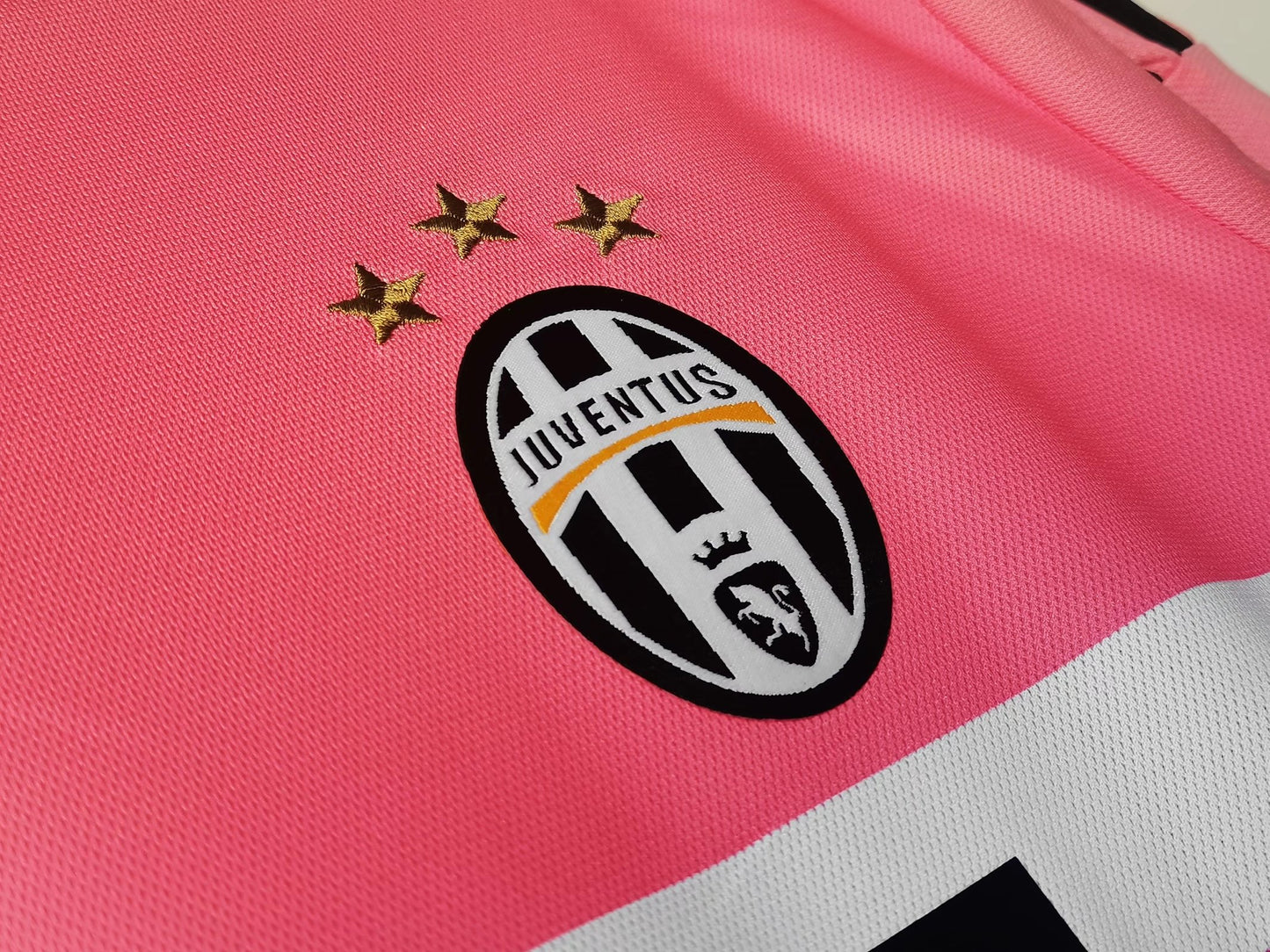 2015-2016 Juventus Longsleeve Pink Away Retro Kit