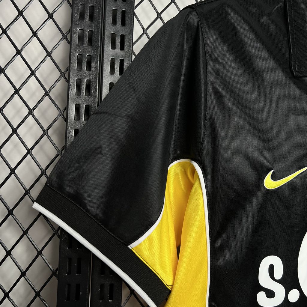 1998-1999 Borussia Dortmund Away Retro Kit