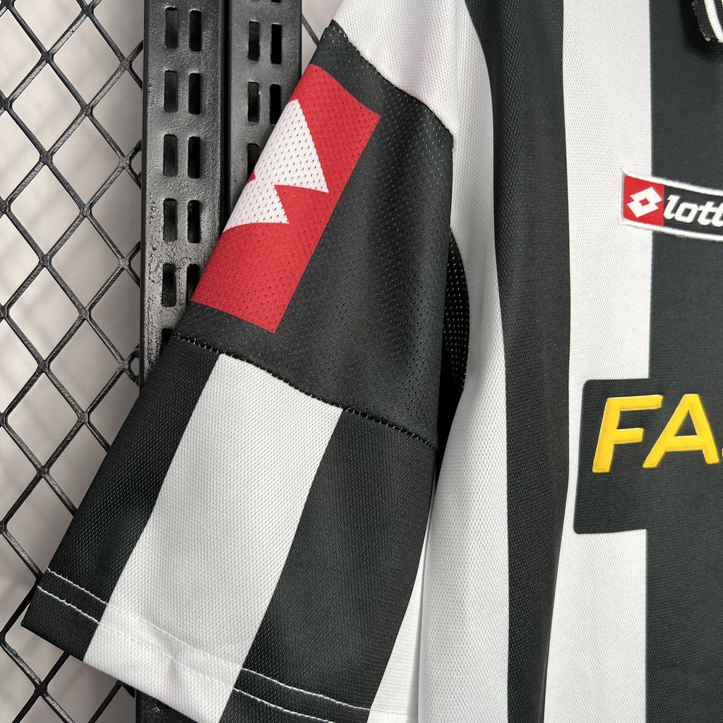 2001-2002 Juventus Home Retro Kit