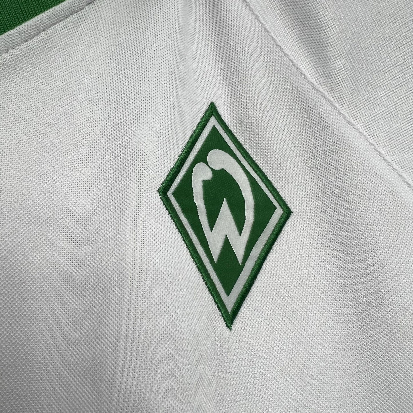 2001-2002 Werder Bremen Away Retro Kit