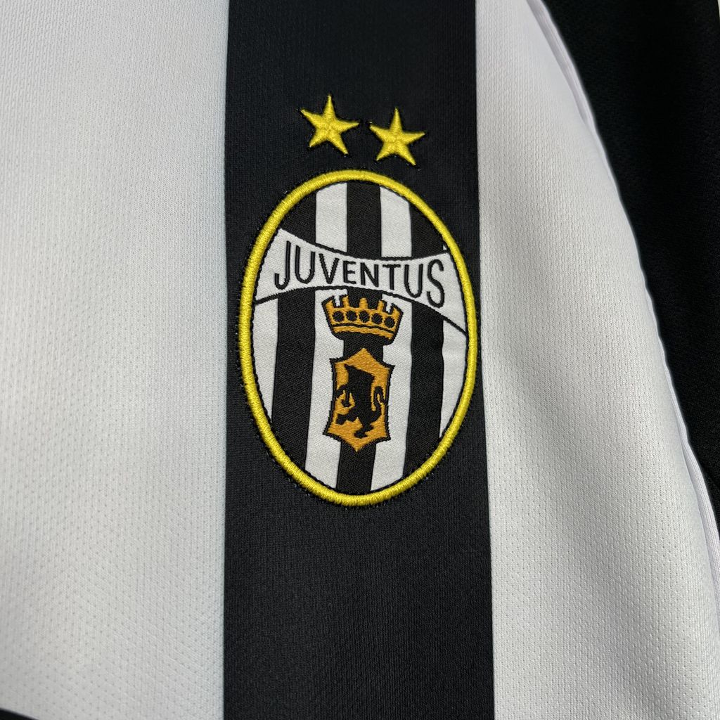 2002-2003 Juventus Home Retro Kit