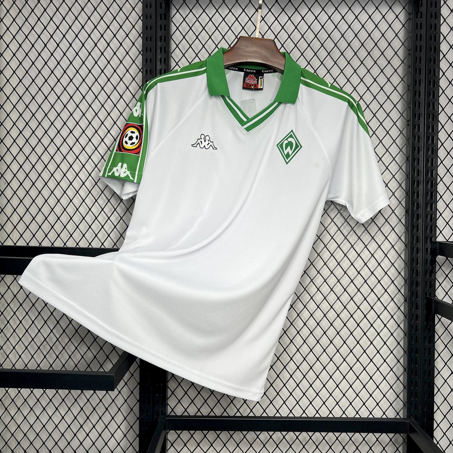 2001-2002 Werder Bremen Away Retro Kit