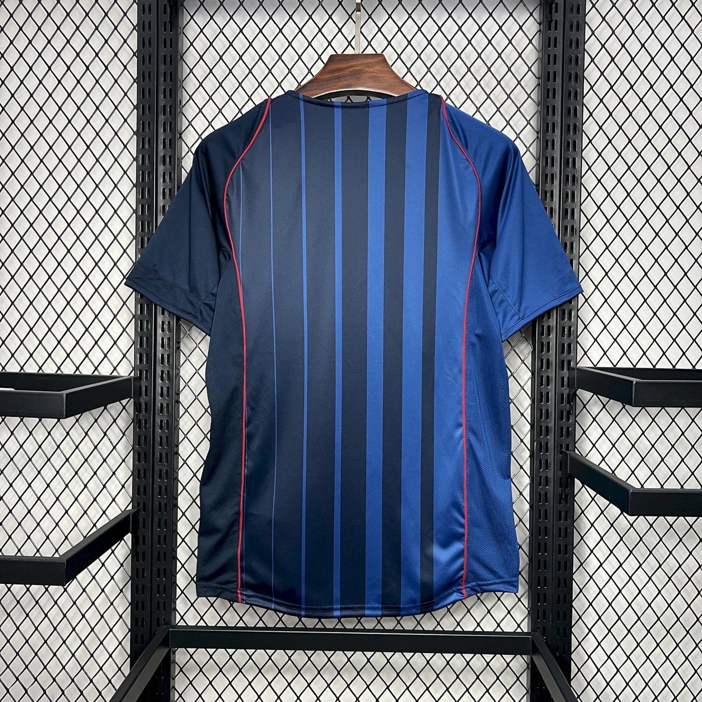 2004-2005 FC Barcelona Away Retro Jersey