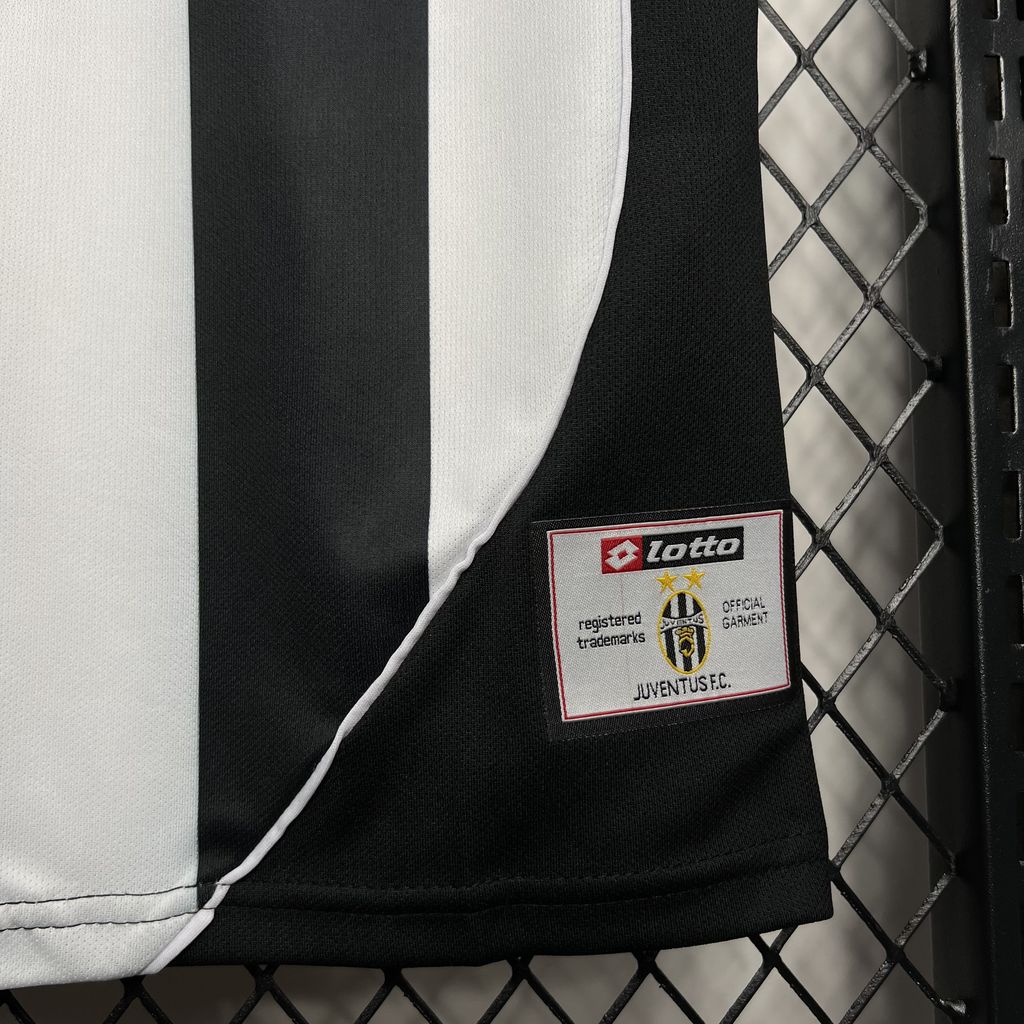 2002-2003 Juventus Home Retro Kit