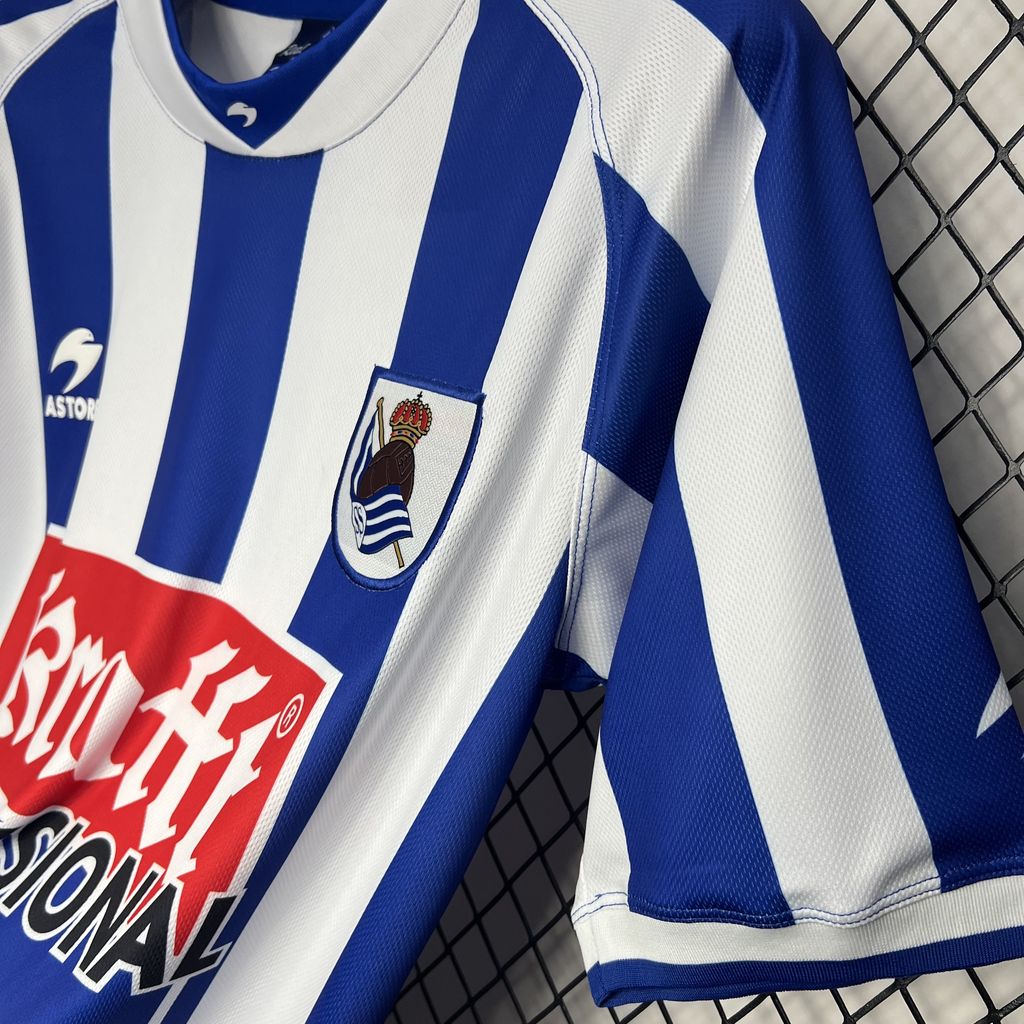 2002-2003 Real Sociedad Home Retro Kit