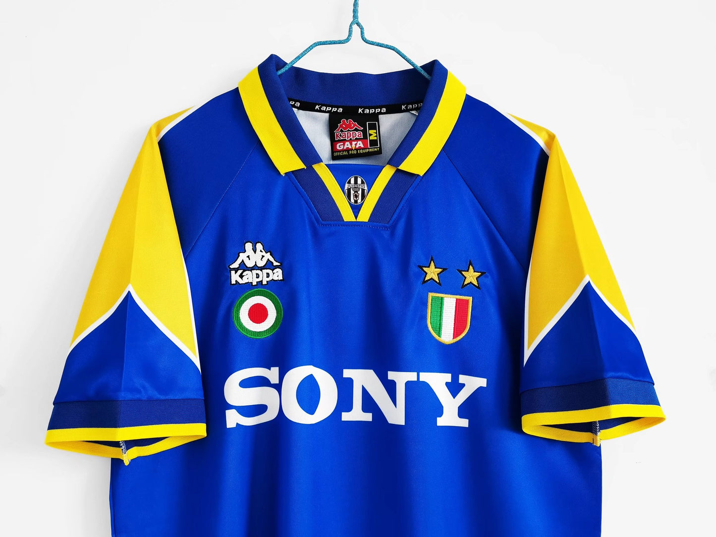 1995-1996 Juventus Away Retro Kit