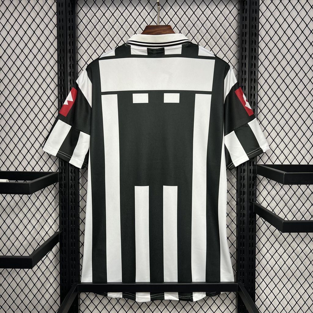 2001-2002 Juventus Home Retro Kit