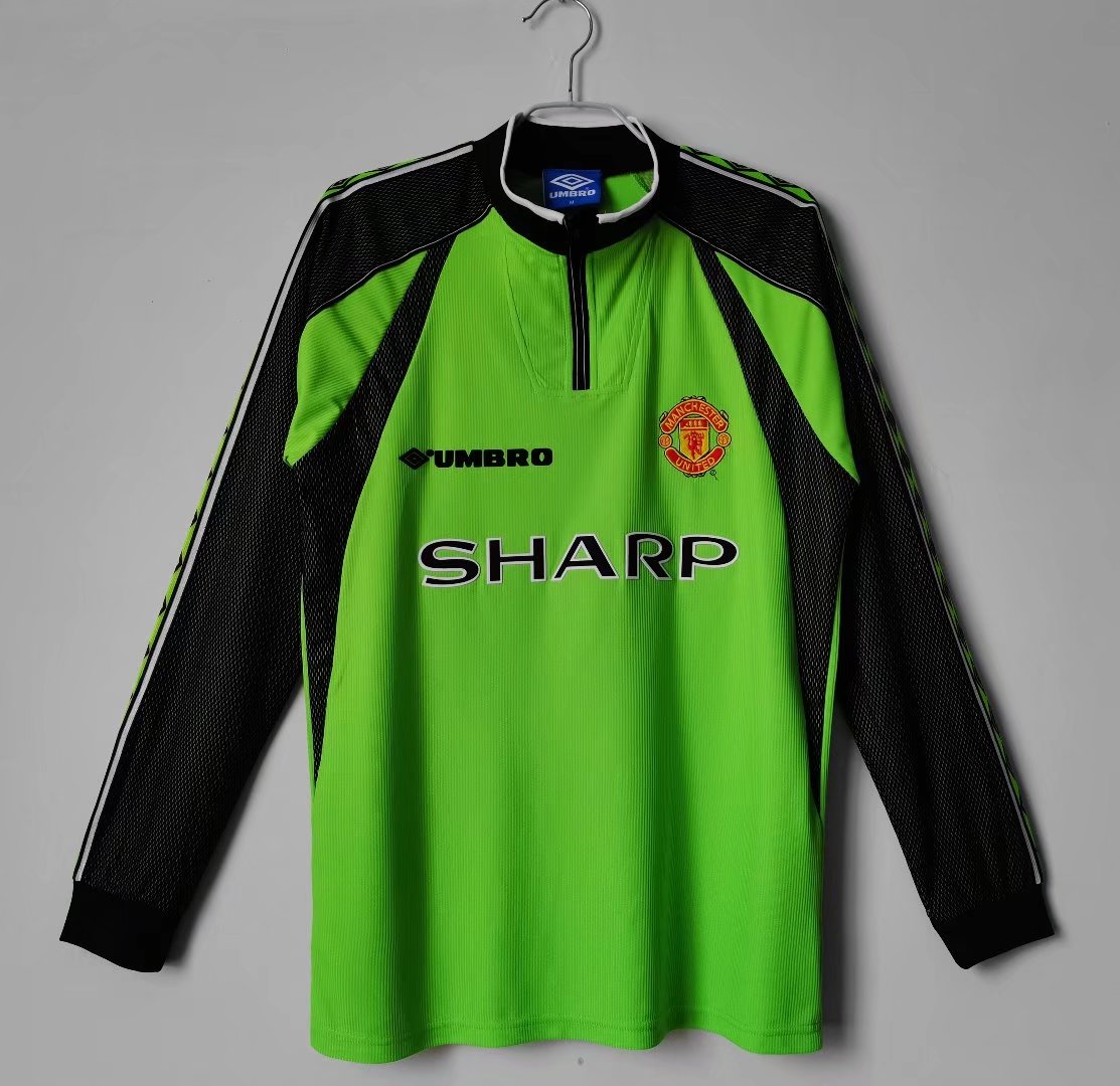 1998-1999 Manchester United Retro Goalkeeper Kit Green